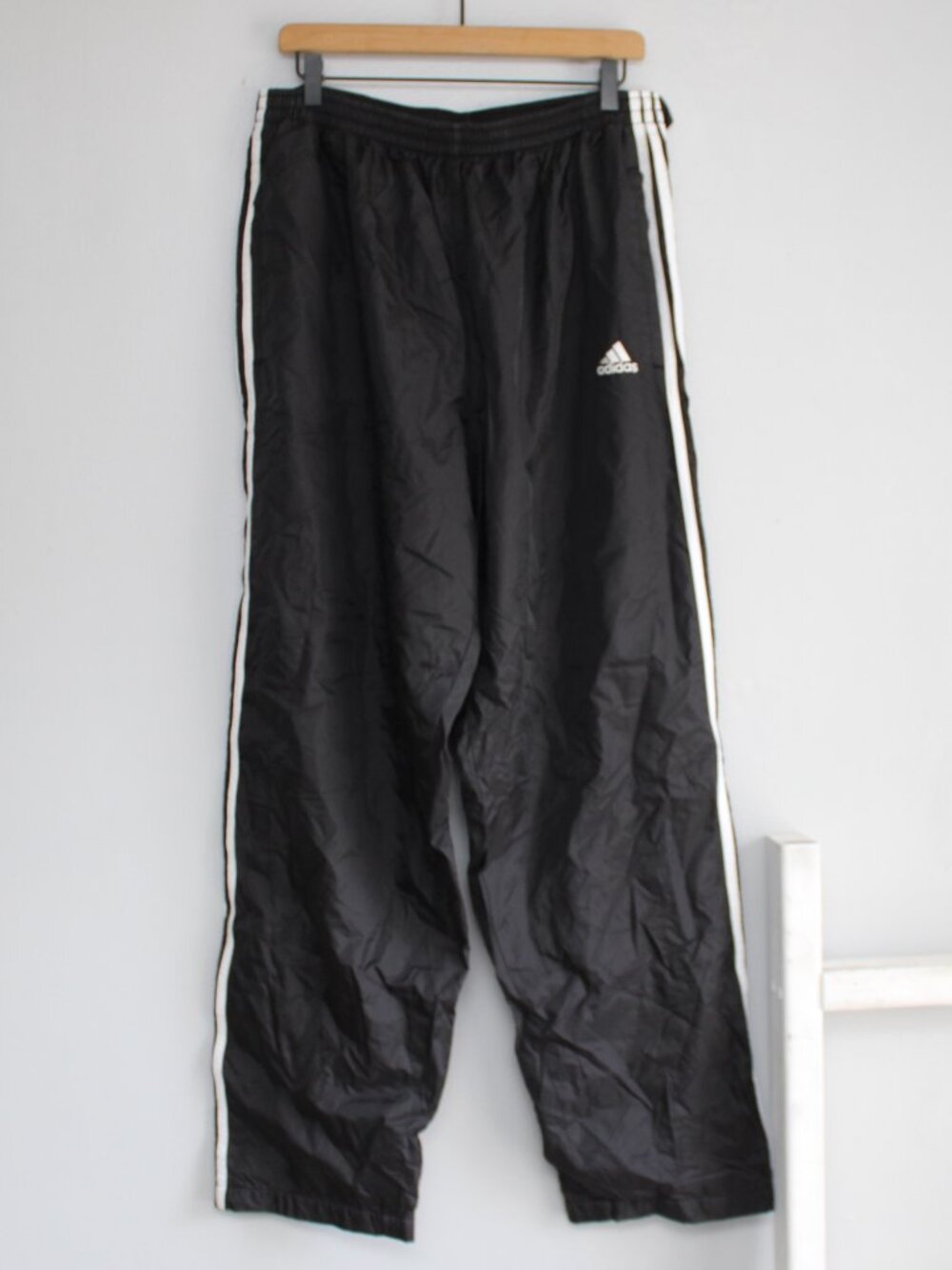 Adidas VTG Y2K Nylon Black Tearaway Track Pants Snap Sides 3-Stripes Mens sz 2XL - Picture 1 of 5